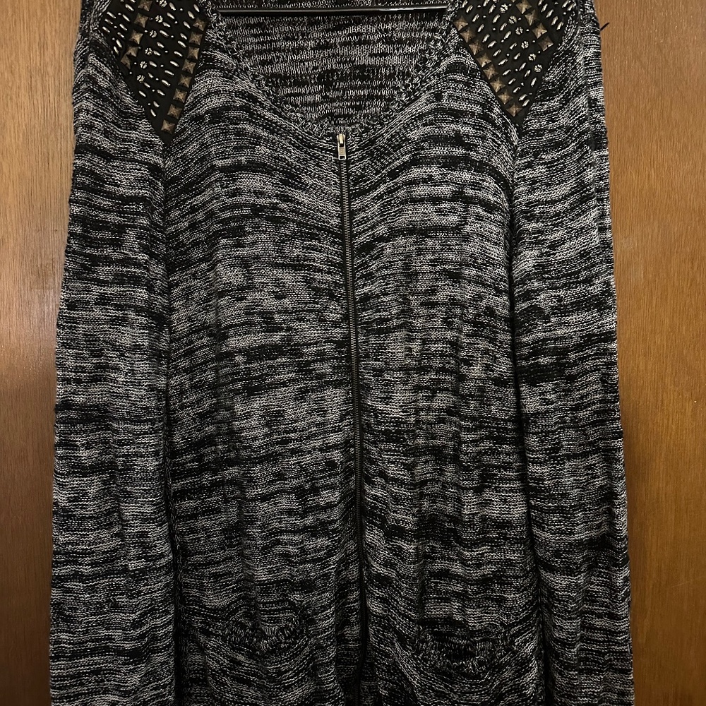 Maurices Black & White Zip Cardigan Sweater w/ Shoulder Embellishments Size 2
